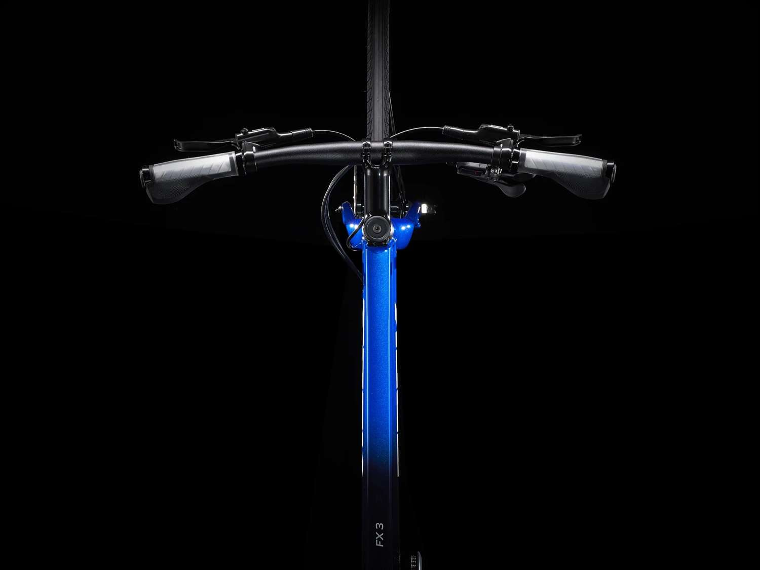 TREK 2023 - FX 3 DISC STAGGER - ALPINE BLUE TO DEEP DARK BLUE FADE