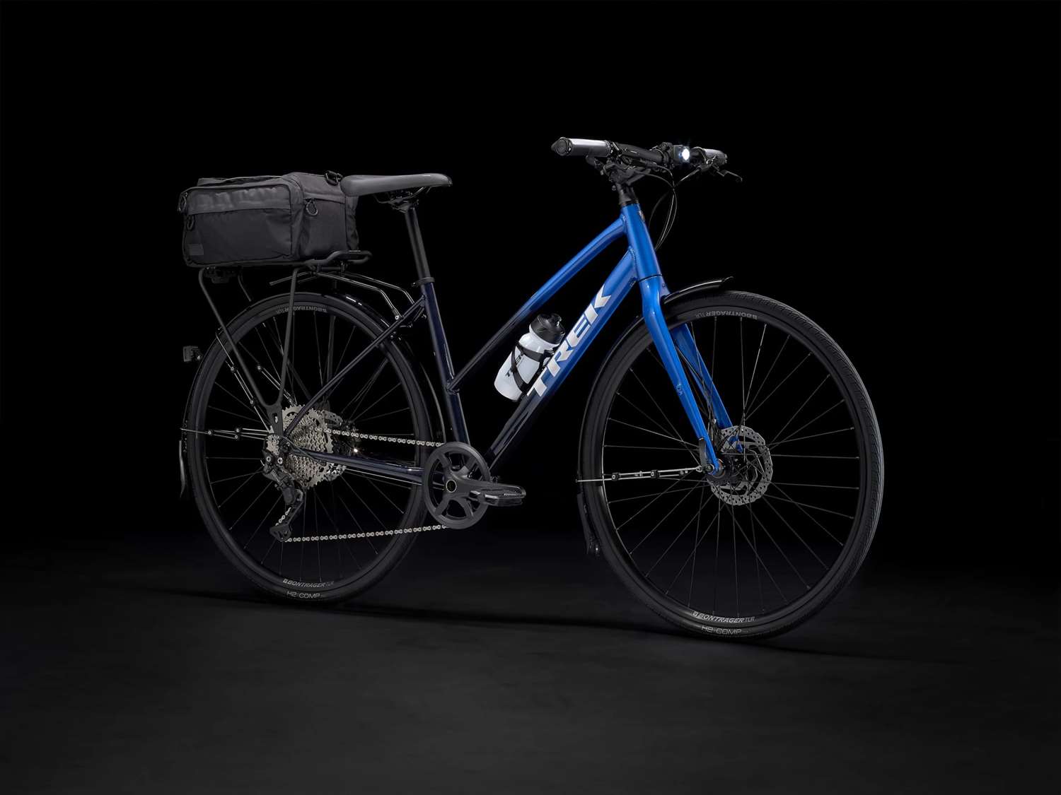 TREK 2023 - FX 3 DISC STAGGER - ALPINE BLUE TO DEEP DARK BLUE FADE