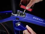 TREK 2023/2024 - DOMANE SL 6 GEN 4 SHIMANO 105 DI2 2X12V - HEX BLUE