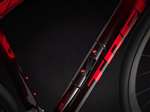 TREK 2023 - DOMANE SLR 7 SRAM ETAP AXS POWER 12V - METALLIC RED SMOKE TO RED CARBON SMOKE 