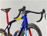 TREK 2025 - NEW MADONE SLR 9 DISC GEN 8 SRAM RED AXS 12V POWER - TEAM REPLICA : NAVY SMOKE