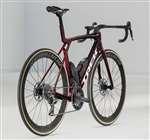 TREK 2025 - NEW MADONE SLR 9 DISC GEN 8 SRAM RED AXS 12V POWER - CARBON RED SMOKE
