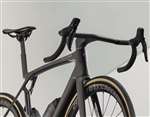 TREK 2025 - MADONE SLR 9 DISC GEN 8 SHIMANO DURA-ACE DI2 12V - MATTE / GLOSS CARBON SMOKE