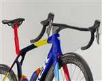 TREK 2025 - MADONE SLR 7 DISC GEN 8 SRAM FORCE AXS 12V - TEAM REPLICA : NAVY SMOKE