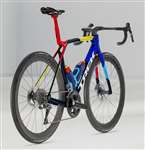 TREK 2025 - MADONE SLR 7 DISC GEN 8 SHIMANO ULTEGRA DI2 12V - TEAM REPLICA : NAVY SMOKE