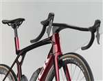 TREK 2025 - NEW MADONE SLR 7 DISC GEN 8 SRAM FORCE AXS 12V POWER - CARBON RED SMOKE