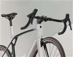 TREK 2025 - NEW MADONE SL 6 DISC GEN 8 SHIMANO 105 DI2 12V - WHITE PRISMATIC
